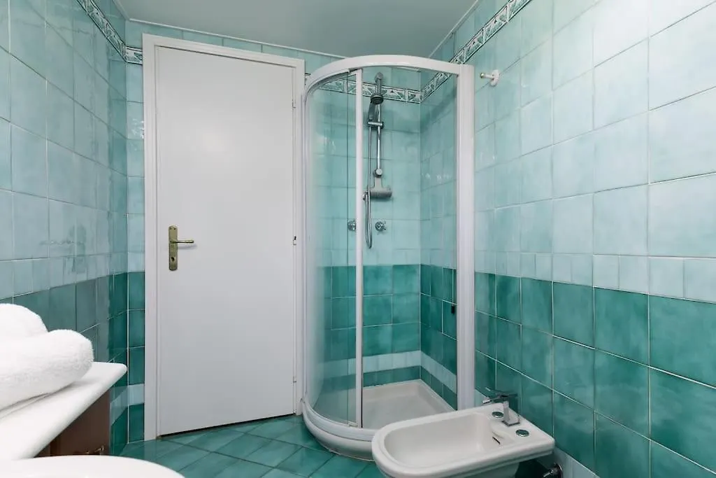 Fondazione Prada - Quadrilocale In Stile Classico Milan Apartment
